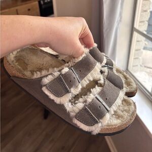 Birkenstock Arizona Shearling Lined Suede Leather Light Gray Sandals 40 9.5